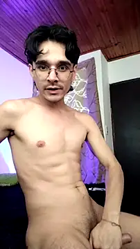 Snapshot of Hugo_Coopers chatting on 10/27/25, 05:28 Hugo Coopers online show from 10/27/25, 05:28