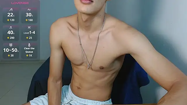 Snapshot of satisfactionx22 chatting on 12/19/25, 04:19 satisfactionx22 online show from 12/19/25, 04:19