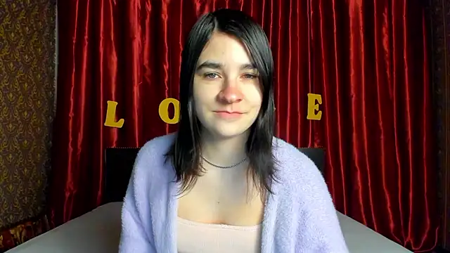  Polly Love  online show from 02/06/26, 07:34
