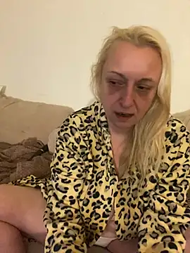 Snapshot of Melinastarr chatting on 02/04/26, 05:35 Melinastarr online show from 02/04/26, 05:35