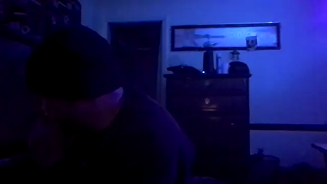 Snapshot of nakedtony81 chatting on 02/18/26, 03:30 nakedtony81 online show from 02/18/26, 03:30