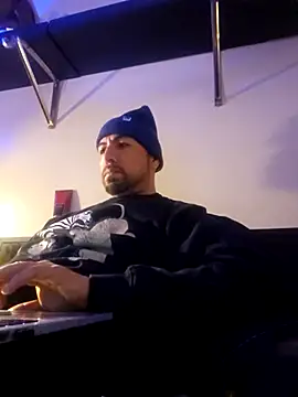 Snapshot of nakedtony81 chatting on 02/19/26, 12:34 nakedtony81 online show from 02/19/26, 12:34