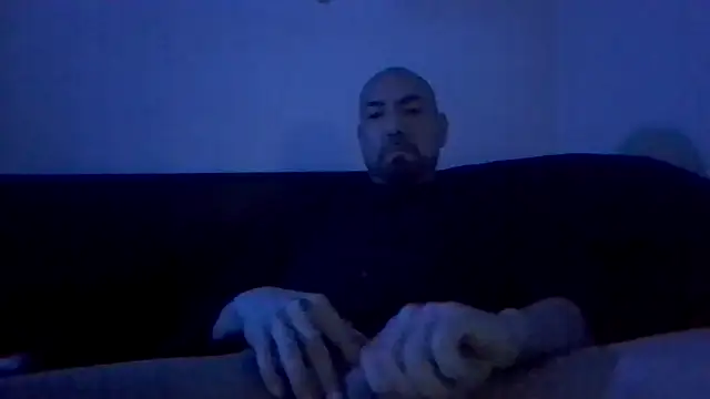 Snapshot of nakedtony81 chatting on 02/25/26, 03:43 nakedtony81 online show from 02/25/26, 03:43