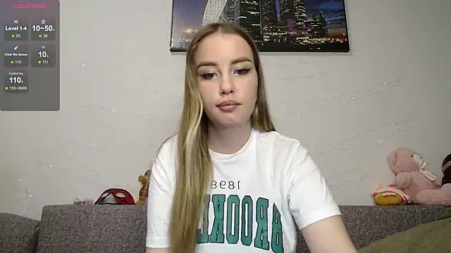 Snapshot of sweet_girl_Vr chatting on 12/16/24, 11:55 sweet girl Vr online show from 12/16/24, 11:55