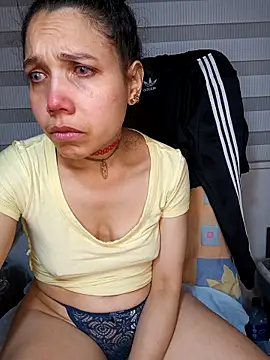 Snapshot of KimPielCanela chatting on 12/02/25, 11:34 KimPielCanela online show from 12/02/25, 11:34