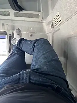 Snapshot of Dan_NFS chatting on 09/14/25, 10:58 Dan NFS online show from 09/14/25, 10:58