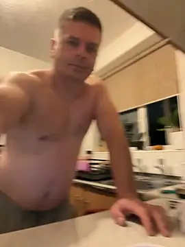 Snapshot of Dan_NFS chatting on 11/10/25, 06:12 Dan NFS online show from 11/10/25, 06:12