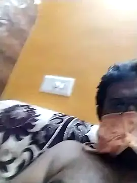 Snapshot of naughtykarthiktamilboy975 chatting on 12/23/24, 10:01 naughtykarthiktamilboy975 online show from 12/23/24, 10:01