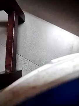 Snapshot of naughtykarthiktamilboy975 chatting on 12/24/24, 09:22 naughtykarthiktamilboy975 online show from 12/24/24, 09:22