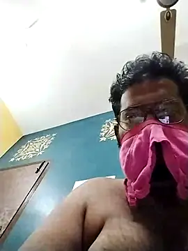 Snapshot of naughtykarthiktamilboy975 chatting on 02/20/26, 06:08 naughtykarthiktamilboy975 online show from 02/20/26, 06:08