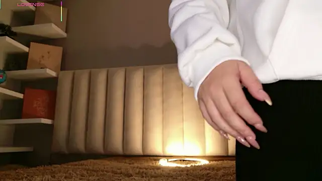 Megan mooree  online show from 02/14/26, 12:24