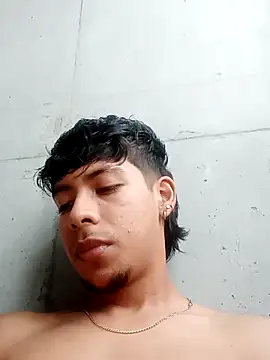 Elputas online show from 10/28/25, 03:47