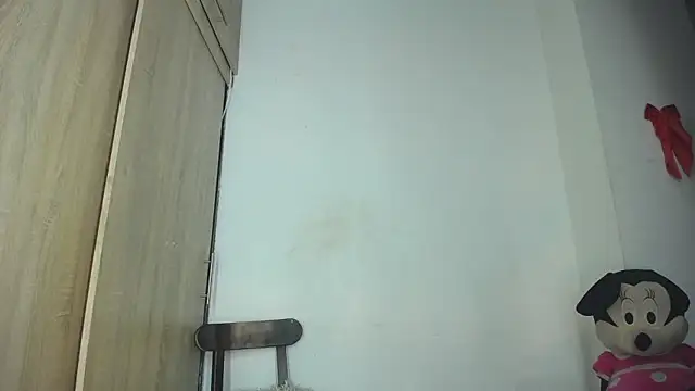 Snapshot of bloom444 chatting on 02/04/25, 10:13 bloom444 online show from 02/04/25, 10:13