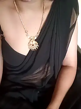 Snapshot of yourtamilcouple chatting on 12/14/24, 09:29 yourtamilcouple online show from 12/14/24, 09:29