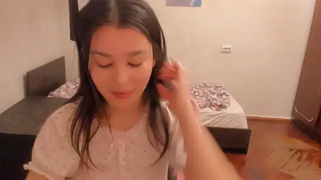 LunaXmii online show from 03/03/25, 10:20