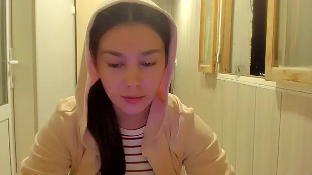 LunaXmii online show from 10/02/25, 08:38