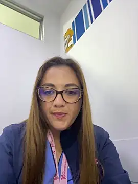 Snapshot of Shianrose chatting on 10/15/25, 02:39 Shianrose online show from 10/15/25, 02:39