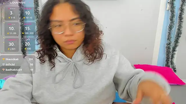 Snapshot of im_angels77 chatting on 12/27/24, 09:28 im angels77 online show from 12/27/24, 09:28