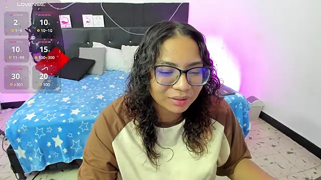 Snapshot of im_angels77 chatting on 03/13/25, 02:05 im angels77 online show from 03/13/25, 02:05