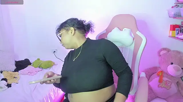 Snapshot of im_angels77 chatting on 10/15/25, 03:50 im angels77 online show from 10/15/25, 03:50