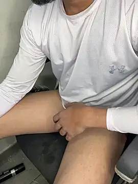 sexyboy09 online show from 12/12/24, 12:22