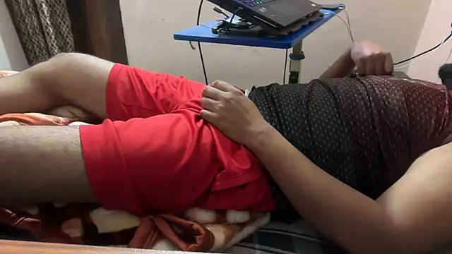 sexyboy09 online show from 10/22/25, 06:24