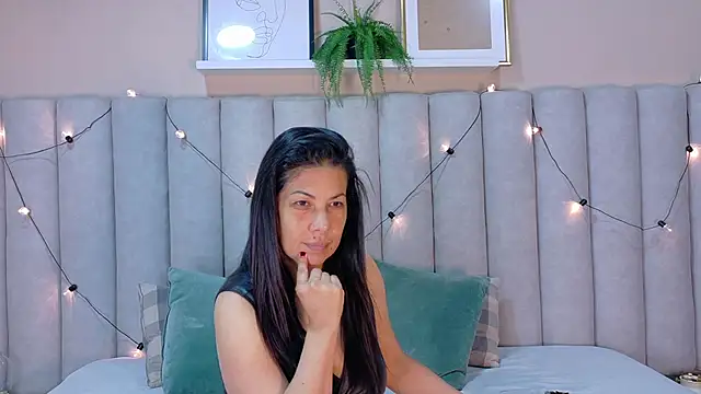 JaylaScott   online show from 03/19/26, 11:47