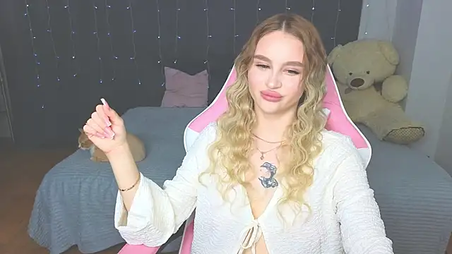 doll barbieee online show from 05/11/26, 03:40