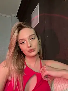 Snapshot of Alisa_Rise chatting on 02/28/25, 10:06 Alisa Rise online show from 02/28/25, 10:06