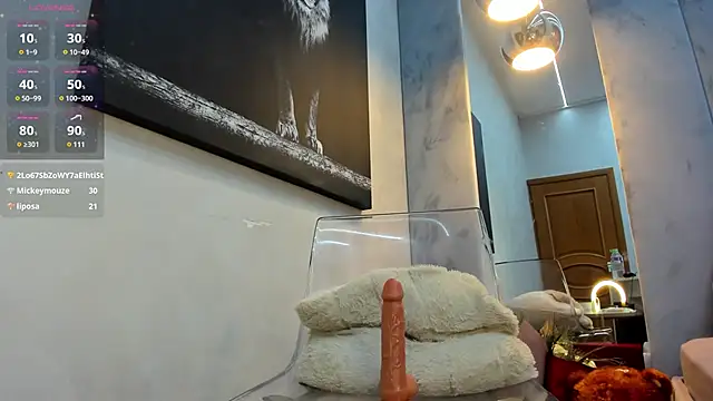 Snapshot of Mia__Milan chatting on 01/04/25, 08:39 Mia Milan online show from 01/04/25, 08:39