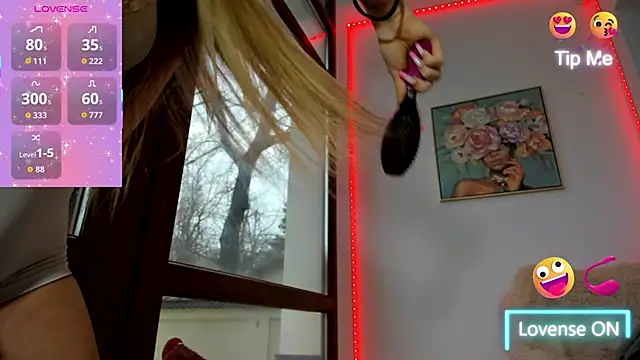 Mia  Milan online show from 04/10/26, 05:12