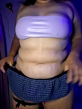 alexxaa96 online show from 02/05/25, 02:29