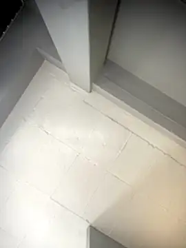 Curveysinaa online show from 11/04/25, 05:39