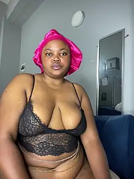 Curveysinaa online show from 02/15/26, 08:38