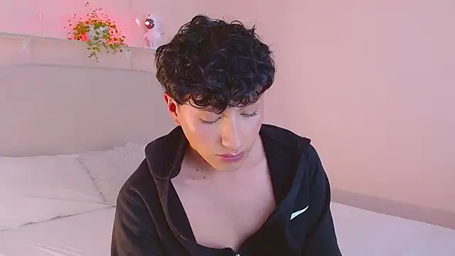 Snapshot of dilan_sp chatting on 11/25/25, 01:16 dilan sp online show from 11/25/25, 01:16