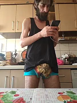 Snapshot of vulpe8400 chatting on 03/13/25, 12:56 vulpe8400 online show from 03/13/25, 12:56