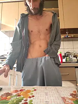 Snapshot of vulpe8400 chatting on 09/08/25, 02:38 vulpe8400 online show from 09/08/25, 02:38