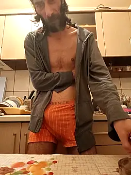 Snapshot of vulpe8400 chatting on 10/10/25, 05:17 vulpe8400 online show from 10/10/25, 05:17