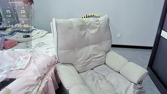 Feifei-cn online show from 03/05/25, 12:38