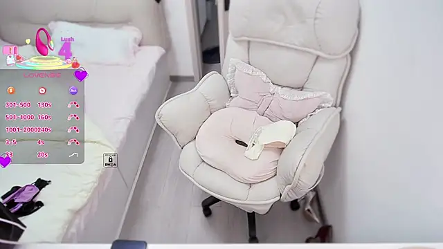 Snapshot of Feifei-cn chatting on 05/31/26, 01:36 Feifei-cn online show from 05/31/26, 01:36