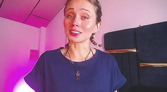 Snapshot of fulfill_fantasies1 chatting on 02/04/25, 01:45 fulfill fantasies1 online show from 02/04/25, 01:45