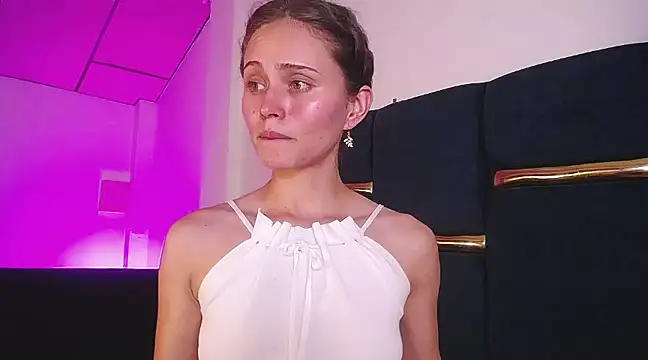 Snapshot of fulfill_fantasies1 chatting on 02/08/25, 09:13 fulfill fantasies1 online show from 02/08/25, 09:13