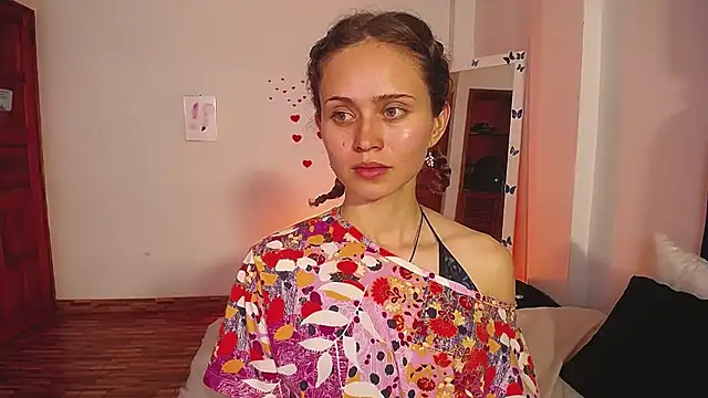 Snapshot of fulfill_fantasies1 chatting on 02/21/25, 06:18 fulfill fantasies1 online show from 02/21/25, 06:18