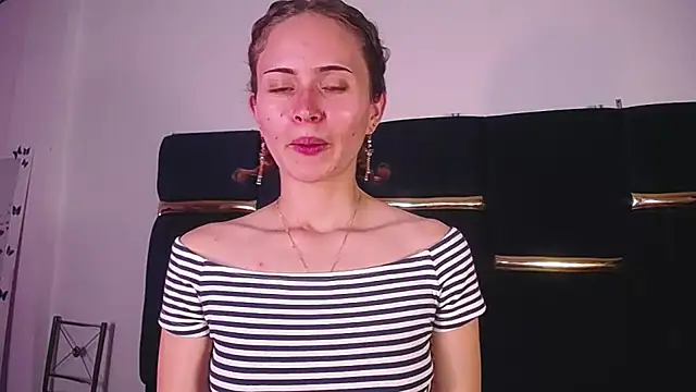 Snapshot of fulfill_fantasies1 chatting on 03/04/25, 06:58 fulfill fantasies1 online show from 03/04/25, 06:58