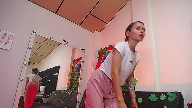 Snapshot of fulfill_fantasies1 chatting on 03/12/25, 10:16 fulfill fantasies1 online show from 03/12/25, 10:16