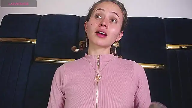 Snapshot of fulfill_fantasies1 chatting on 03/14/25, 01:16 fulfill fantasies1 online show from 03/14/25, 01:16