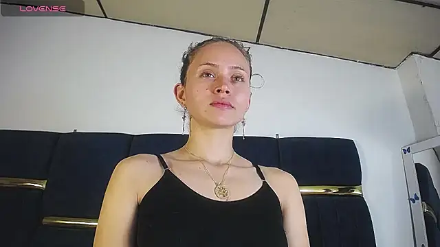 Snapshot of fulfill_fantasies1 chatting on 03/16/25, 04:52 fulfill fantasies1 online show from 03/16/25, 04:52