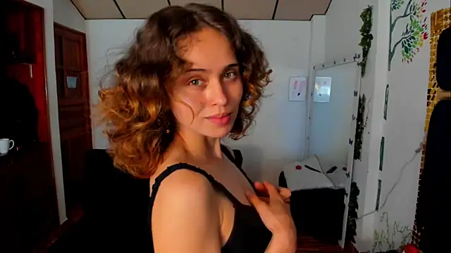 Snapshot of fulfill_fantasies1 chatting on 09/09/25, 12:26 fulfill fantasies1 online show from 09/09/25, 12:26