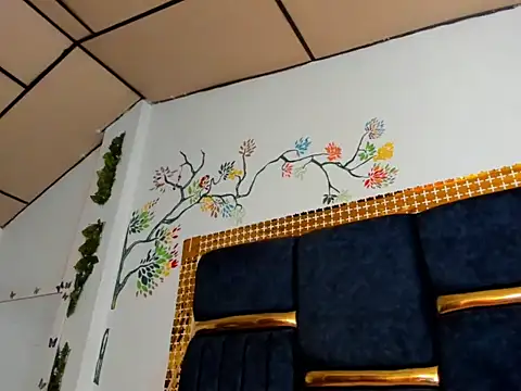 Snapshot of fulfill_fantasies1 chatting on 09/13/25, 12:27 fulfill fantasies1 online show from 09/13/25, 12:27