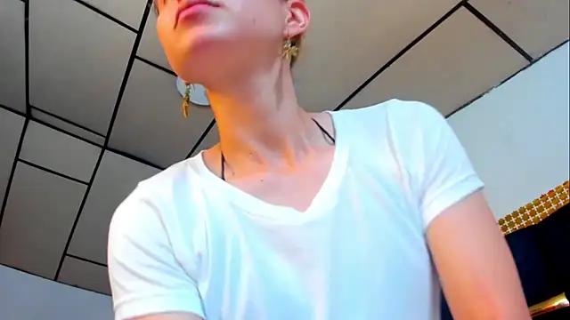 Snapshot of fulfill_fantasies1 chatting on 10/10/25, 12:48 fulfill fantasies1 online show from 10/10/25, 12:48